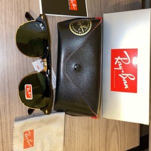 COPY - Ray ban new in the box